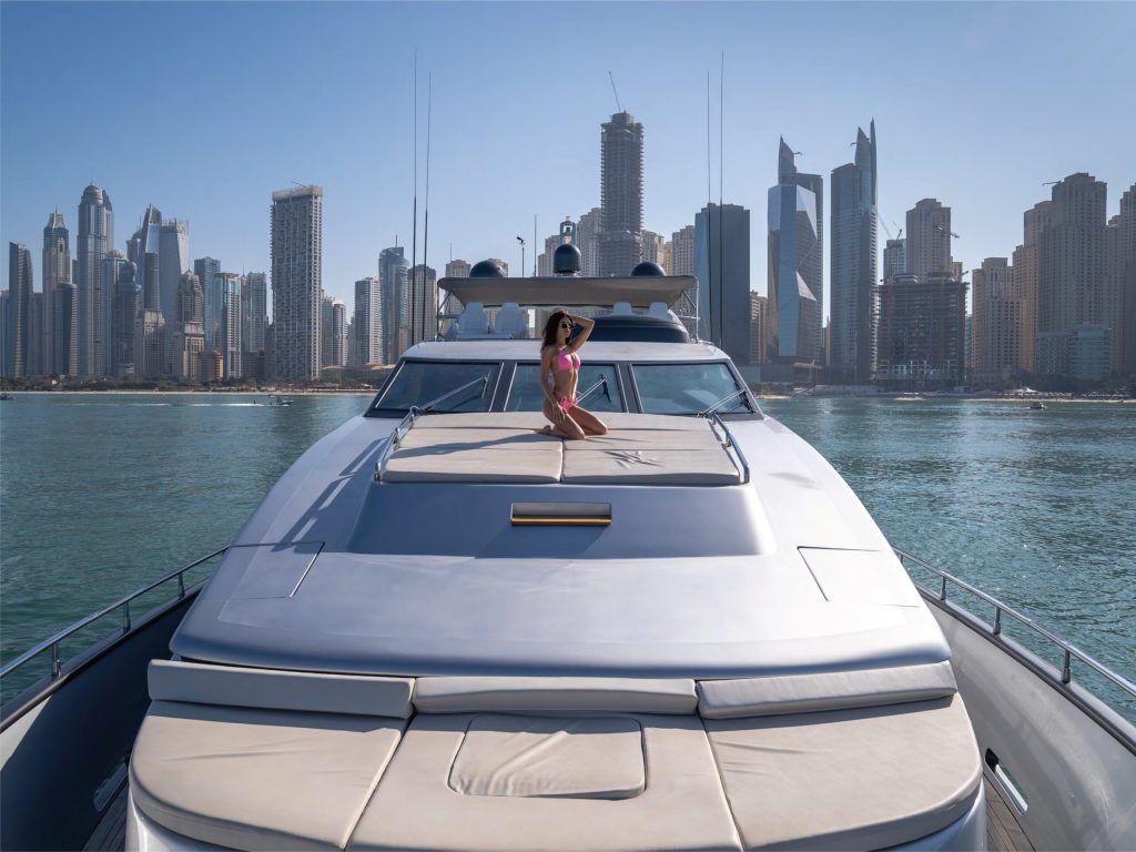 100ft. Yacht in Dubai